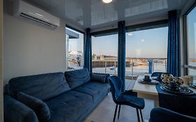 Houseboat Lunowo